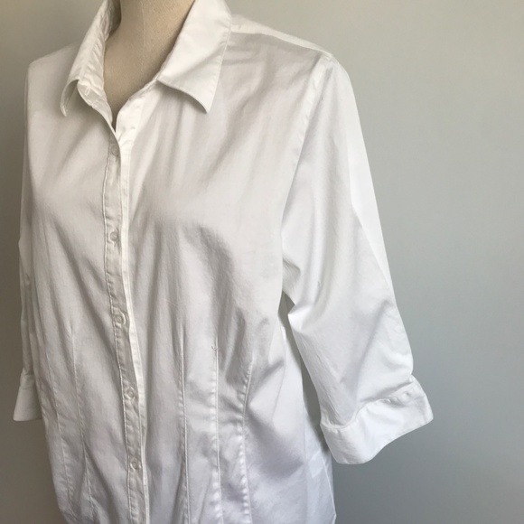 Studio Femme - White Button Up Adjusted  Blouse / Top - Picture 4 of 7